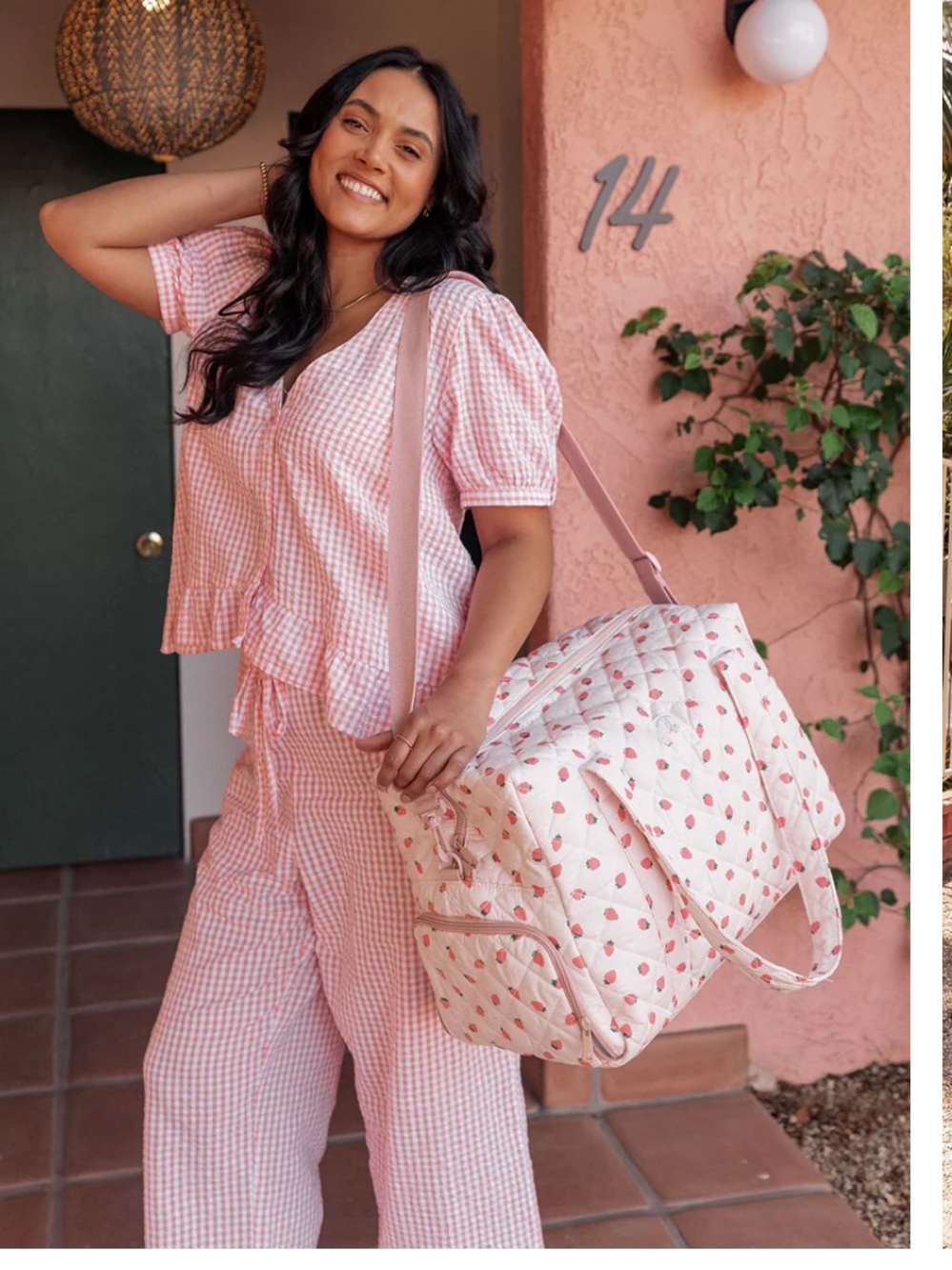 🍓Poppy & Peonies Wild Strawberry Road Tripper Bag🍓